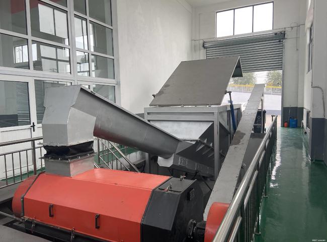 �͏N����ݔ�͙C(j��)